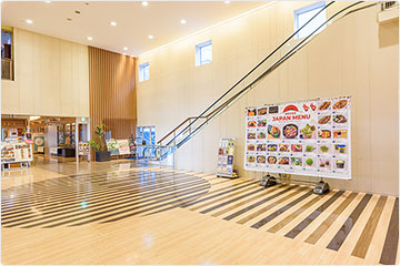 レストラン広場