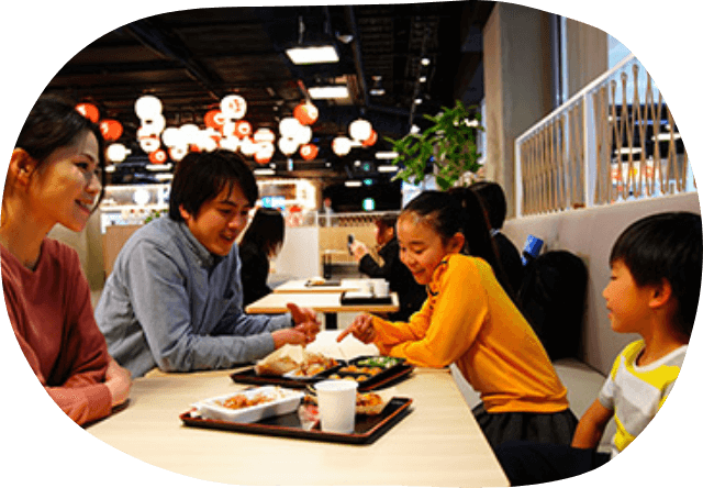 ソファ席やお子様用の椅子を完備